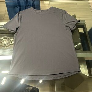 LULULEMON Men’s Fitted Shirt